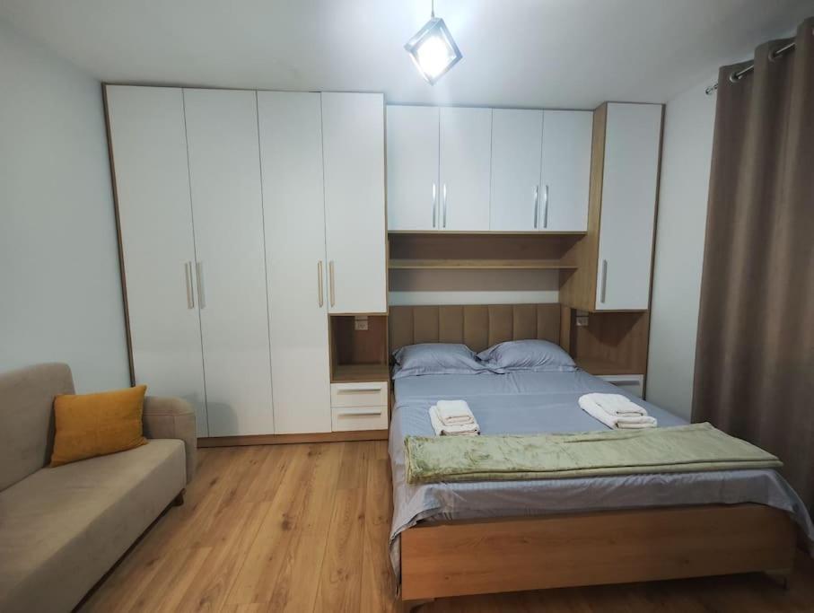Starlight Downtown Apartment Tirana Extérieur photo